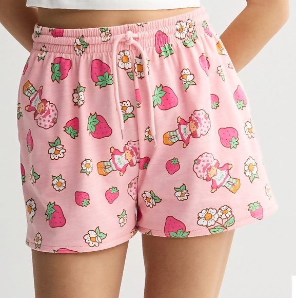 Strawberry Shortcake Pants - NWT! Strawberry Shortcake Print Lounge Shorts Size M Junior